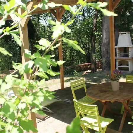 Kemping Camping De Montmaurin